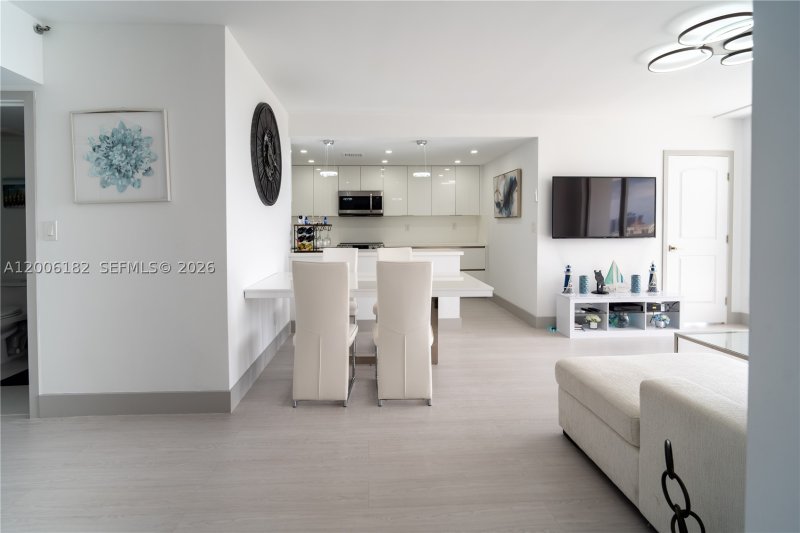 Comprar apartamento no Turnberry Isle 18C