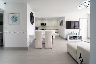 Comprar apartamento no Turnberry Isle 18C