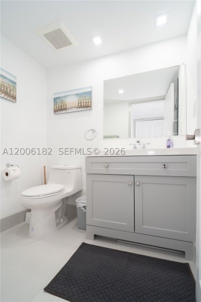 Comprar apartamento no Turnberry Isle 18C