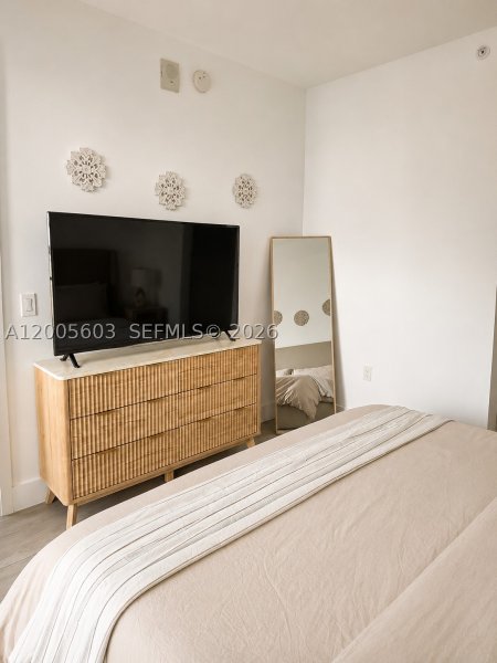 Apartment for rent at Hyde Midtown 1806A