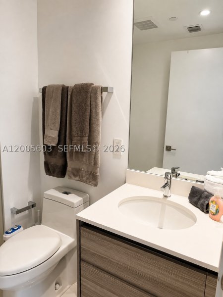 Apartment for rent at Hyde Midtown 1806A