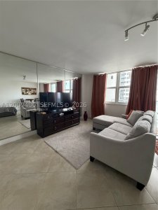 Alquiler de apartamento en Parker Dorado 1705