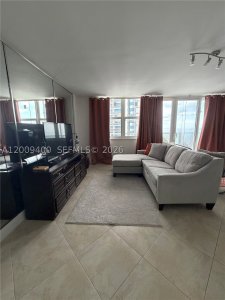 Alquiler de apartamento en Parker Dorado 1705