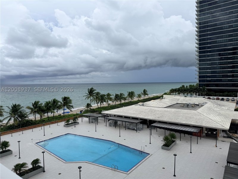 Apartment for rent at The Hemispheres 5L