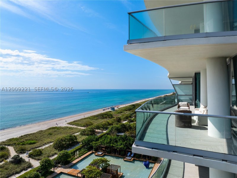 Condo for sale at FENDI Chateau Residences 801