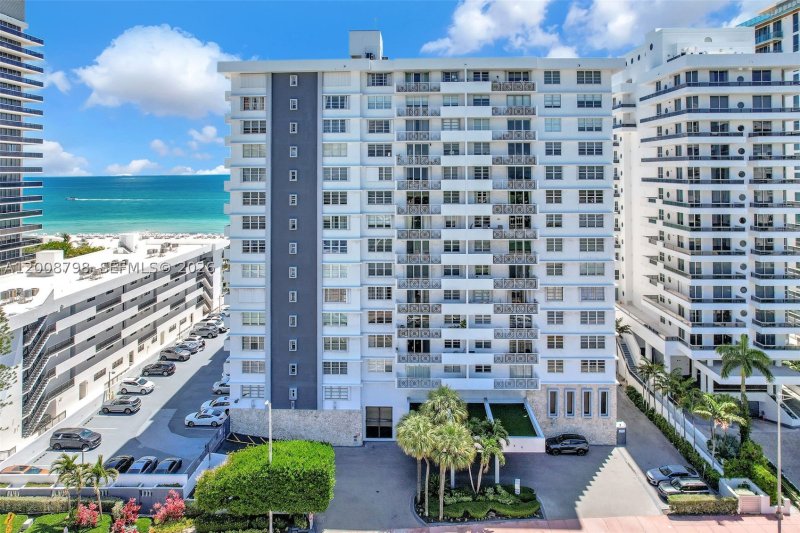 Condo for sale at Corinthian Condo 2E