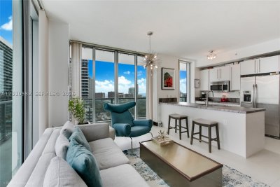 Comprar apartamento no Axis on Brickell South Tower 2306-S