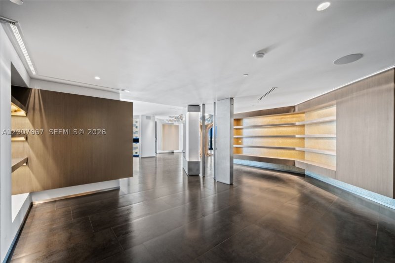 Condo for sale at Bal Harbour Tower Condo 6J