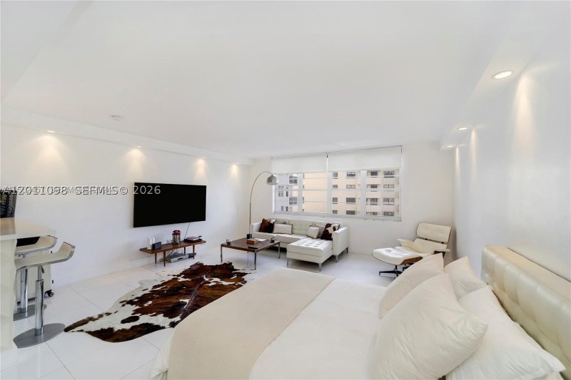 Apartment for rent at Oceania 1 605