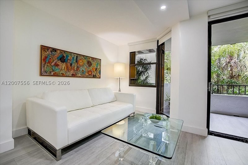 Apartment for rent at Key Colony IV Botanica 276