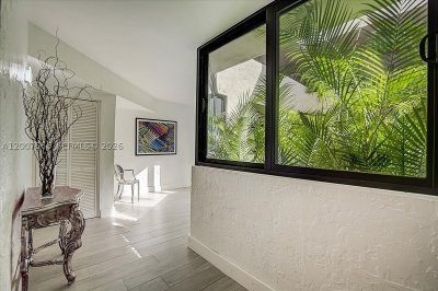Alquiler de apartamento en Key Colony IV Botanica 276