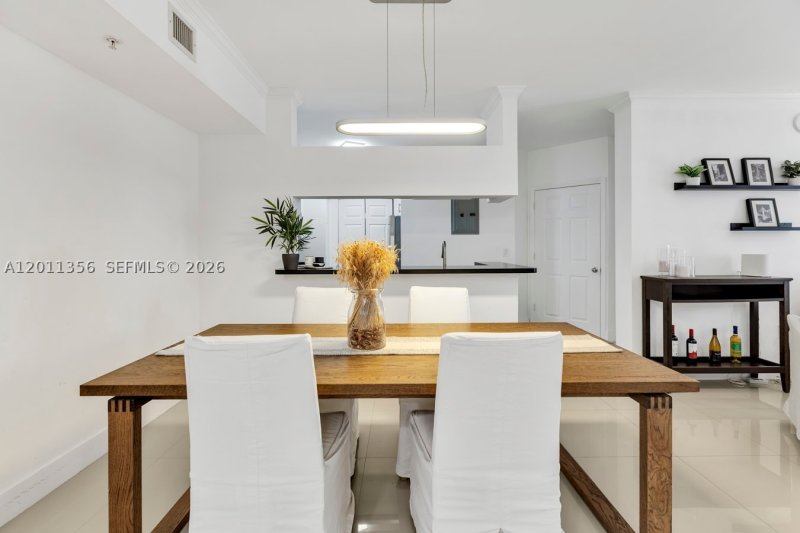 Condo for sale at Porto Bellagio 1610