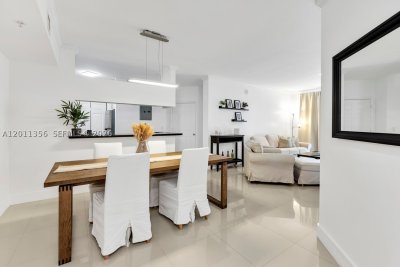 Comprar apartamento en Porto Bellagio 1610