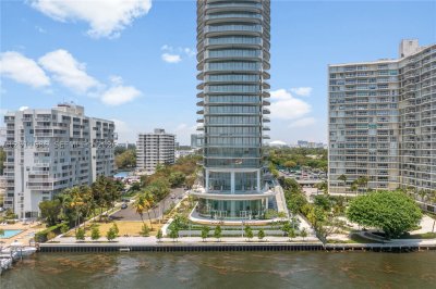 Alquiler de apartamento en Una Residences at Brickell 3303