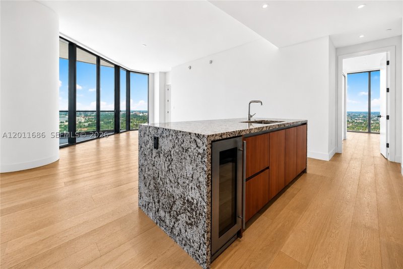Alquiler de apartamento en Una Residences at Brickell 3303