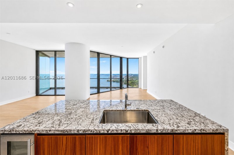 Alquiler de apartamento en Una Residences at Brickell 3303
