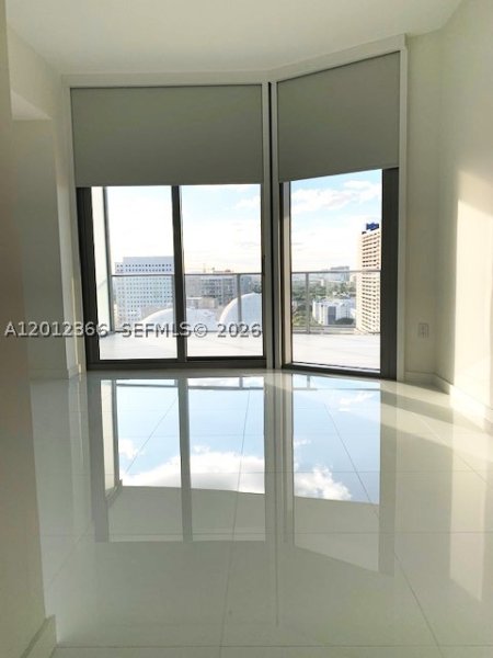 Condo for sale at Paramount Miami WorldCenter 2110