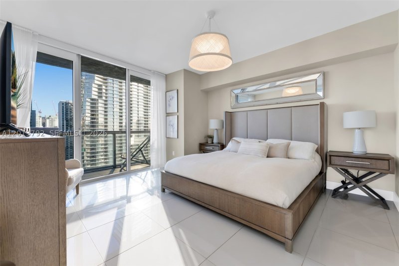 Apartment for rent at Icon Brickell Tower I 3515