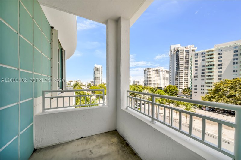 Condo for sale at The Vistas 603
