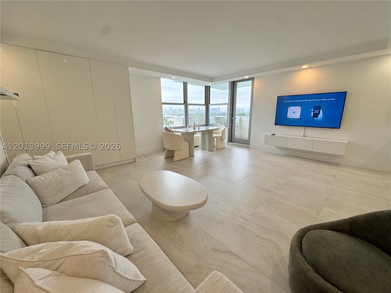 Apartment for rent at Triton Towers 1414