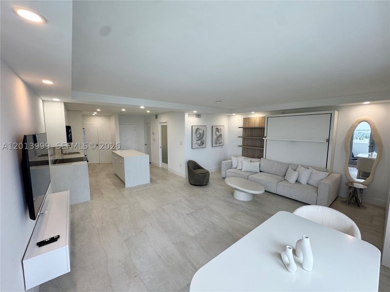 Apartment for rent at Triton Towers 1414