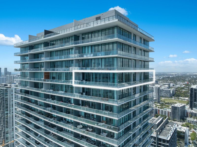 Condo for sale at Gran Paraiso Ph5104