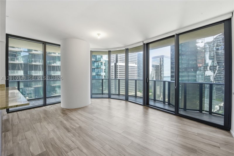 Comprar apartamento en SLS Lux Brickell 2505
