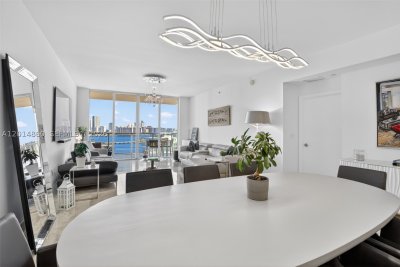 Comprar apartamento en Aventura Marina II 1817