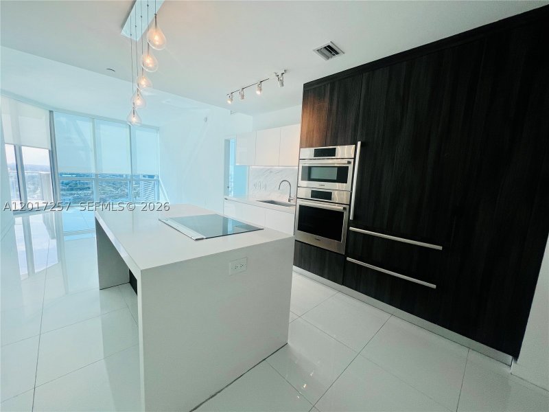 Condo for sale at Paramount Miami WorldCenter 2808