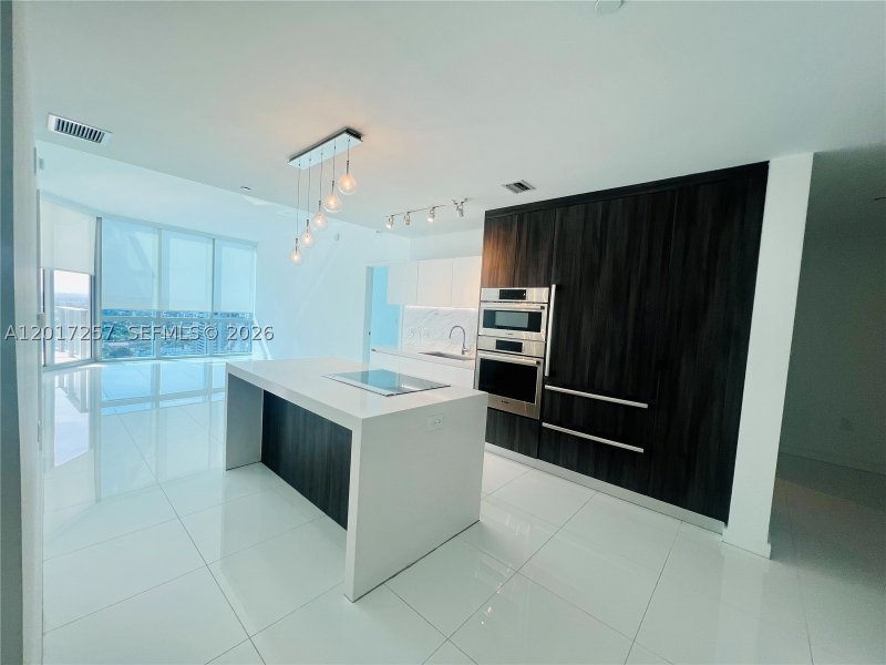 Condo for sale at Paramount Miami WorldCenter 2808