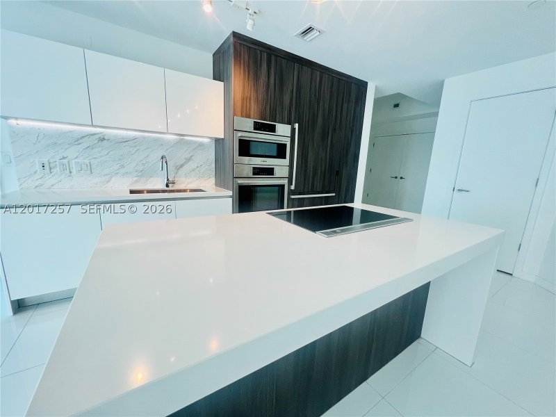 Condo for sale at Paramount Miami WorldCenter 2808