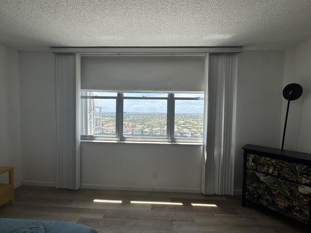 Condo for sale at Valencia at Quadomain 1705