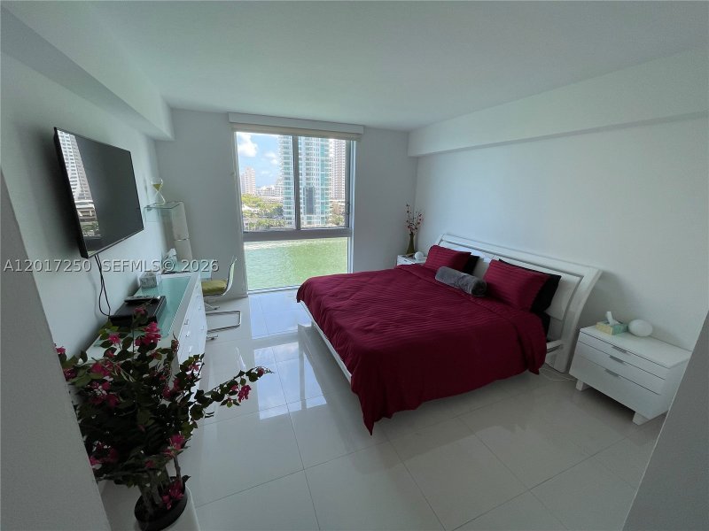 Comprar apartamento en One Miami West Tower 1209