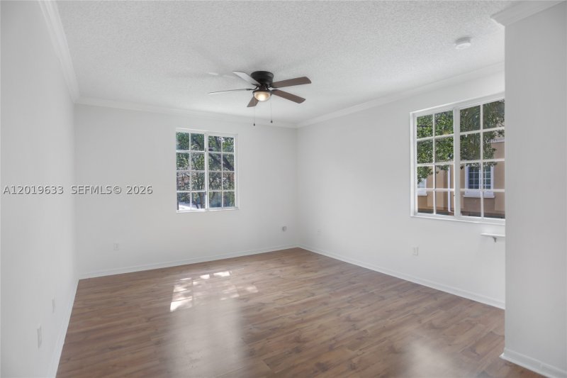 Property photo # 9