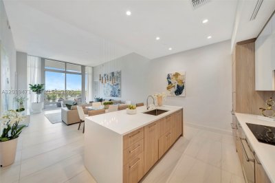 Comprar apartamento en Selene Oceanfront Residences 403