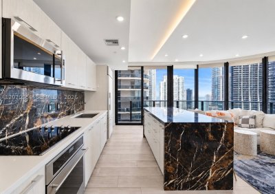 Aluguel de apartamento no Brickell Heights West 2703