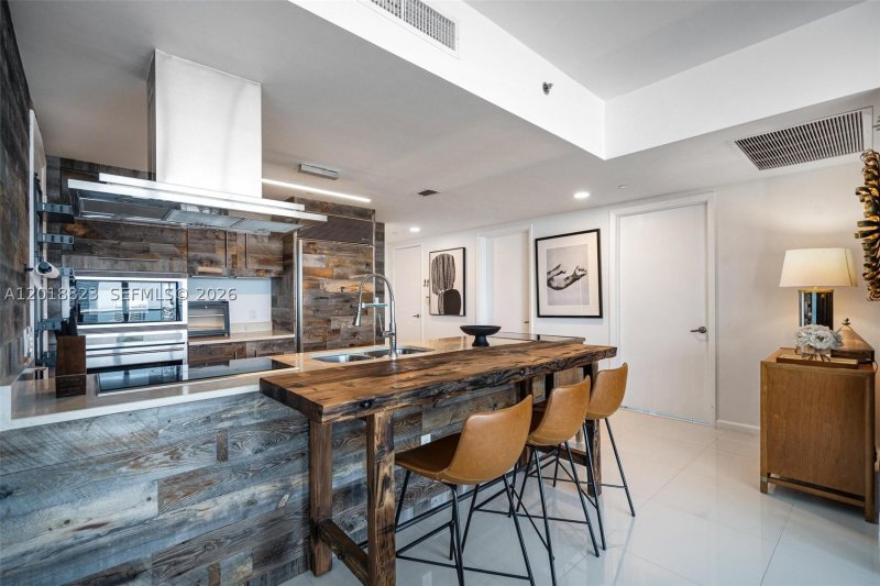 Comprar apartamento no Icon Brickell Tower II 4911
