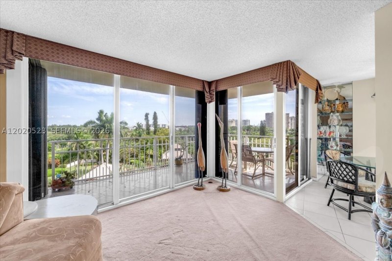 Condo for sale at Towers of Quayside 1 701