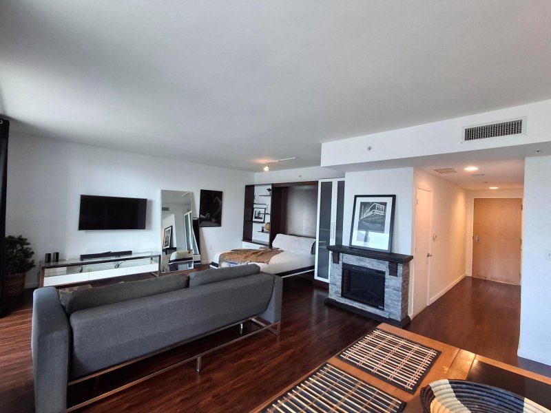Apartment for rent at Vizcayne Everglades On The Bay 2805