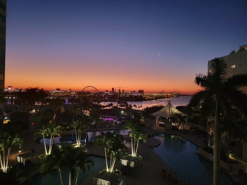 Apartment for rent at Vizcayne Everglades On The Bay 2805