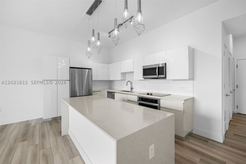 Apartment for rent at Mondrian Hallandale 308