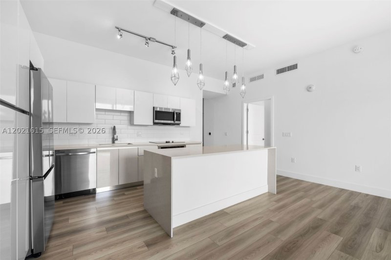 Apartment for rent at Mondrian Hallandale 308