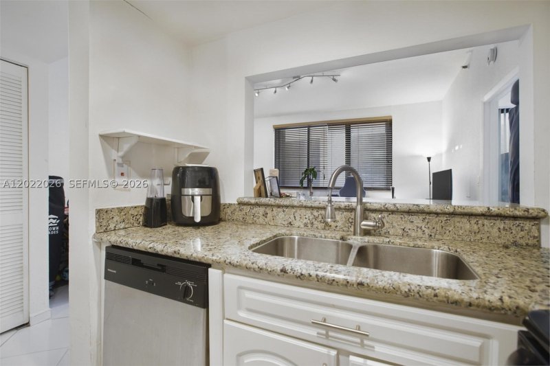 Condo for sale at Brickell Key Two 308