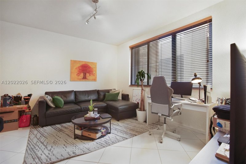 Condo for sale at Brickell Key Two 308