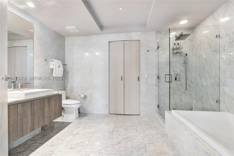 Comprar apartamento en SLS Lux Brickell 1004