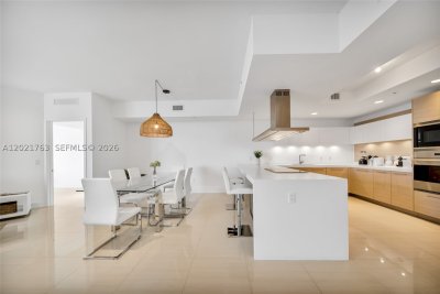 Comprar apartamento en Marina Palms Yacht Club 907