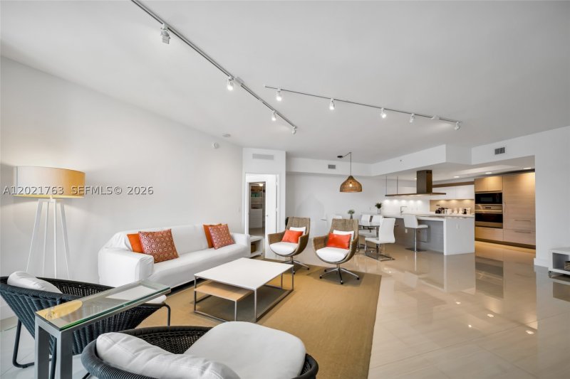 Condo for sale at Marina Palms Yacht Club 907