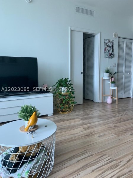 Apartment for rent at The Plaza Tower II 1503