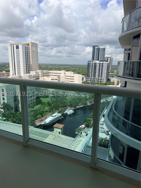 Condo for sale at Watergarden 2206