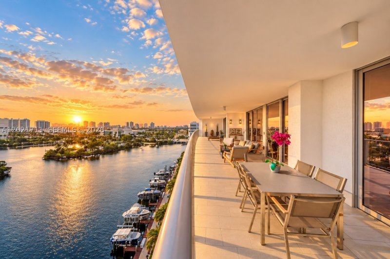 Condo for sale at Riva Fort Lauderdale 1002